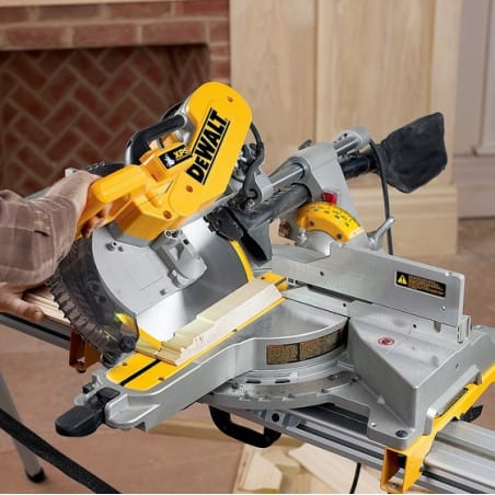 Scie à onglet radiale XPS diam 305mm DWS780 DEWALT