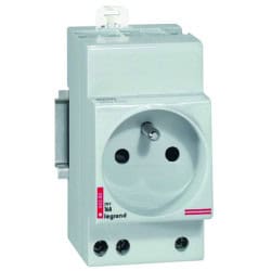 Prise de courant modulaire 10A à 16A LEGRAND