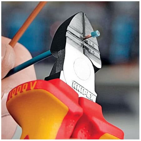 PINCE A DENUDER COUPANTE DE COTE
