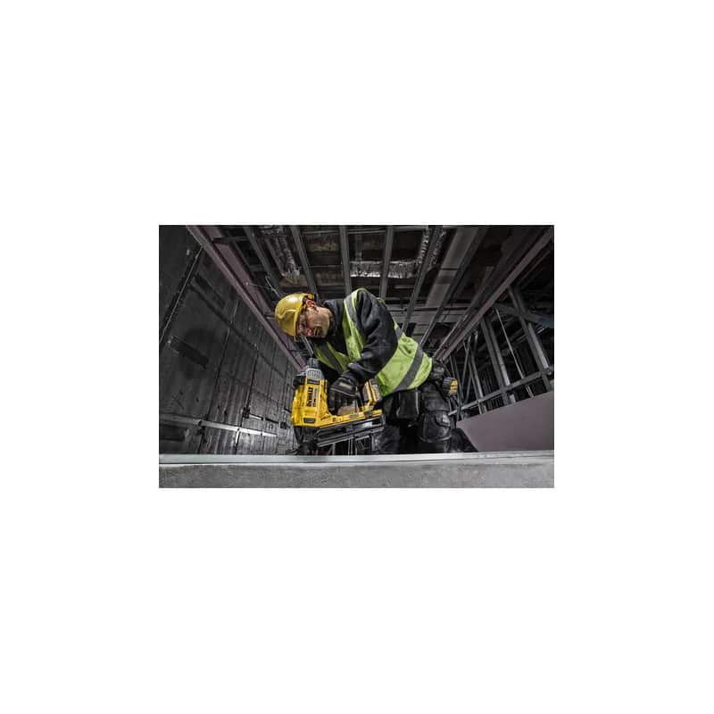 Cloueur XR DCN890P2 18V 5Ah Li-Ion béton et acier DEWALT