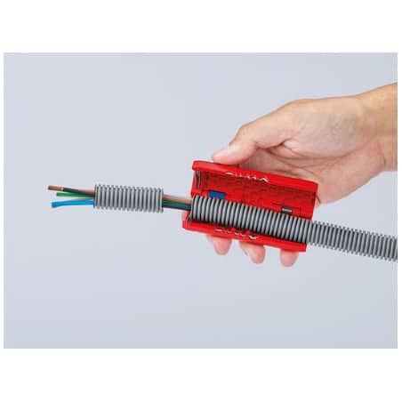 Coupe tube pour gaine électrique et outil à dénuder KNIPEX 90 22 02 SB