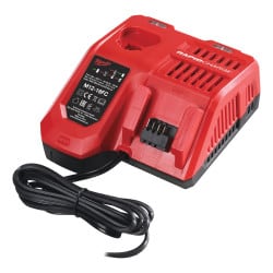 Chargeur rapide pour batteries M12-18 FC MILWAUKEE 4932451079
