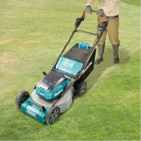 Tondeuse auto-tractée 36 V (2 x 18 V) 5 Ah (4 batteries) MAKITA DLM532PT4