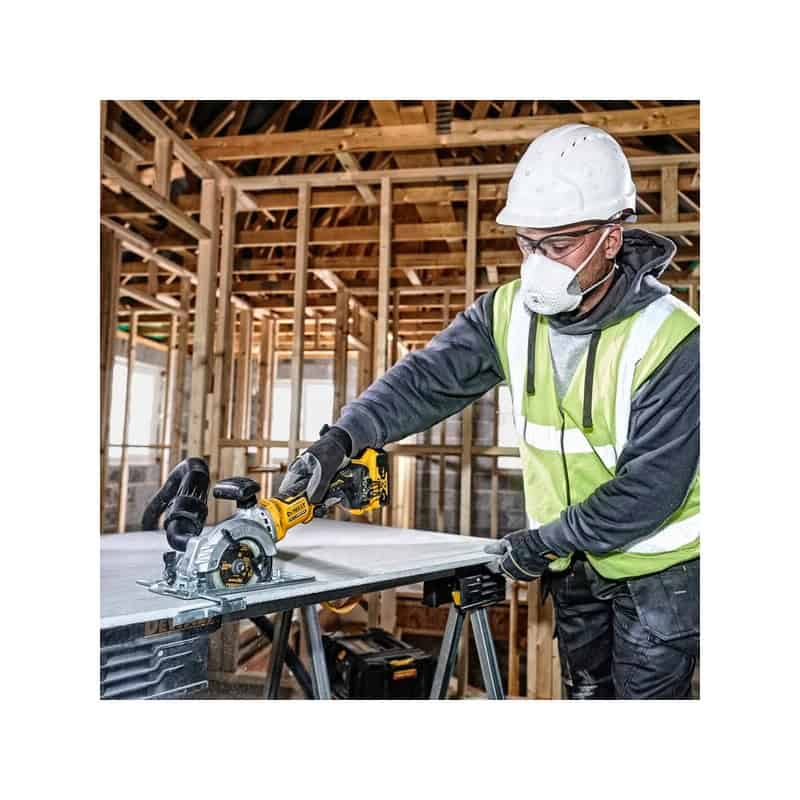 Scie circulaire XR 18V 115 mm DEWALT DCS571NT-XJ