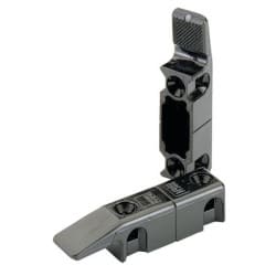 FERRURE D'ASSEMBLAGE MULTI-CLIP