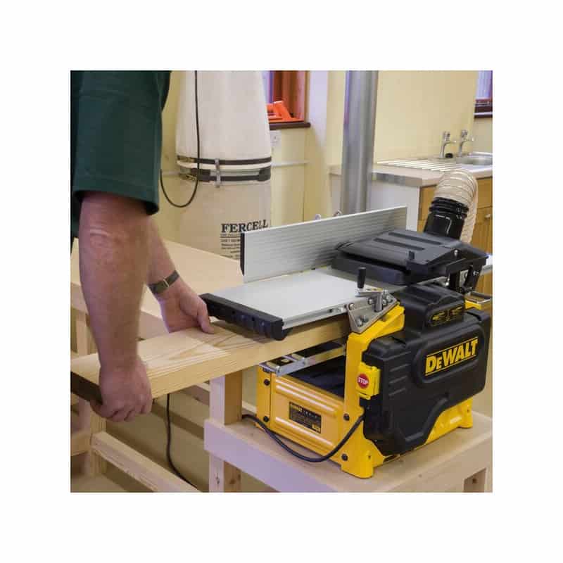 Raboteuse dégauchisseuse 2100W 260 mm DEWALT D27300-QS