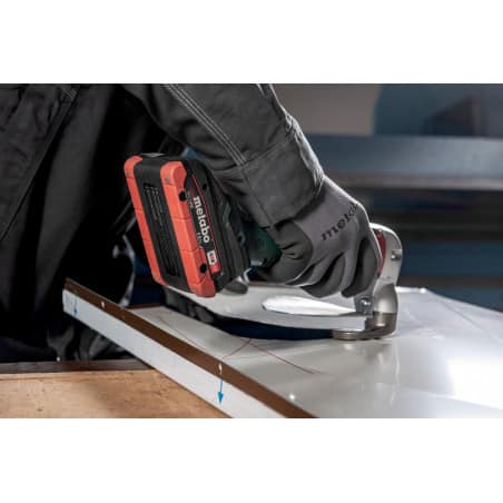 Cisaille à tôle 18 V SCV 18LTX BL 1,6 SOLO METABO 601615840