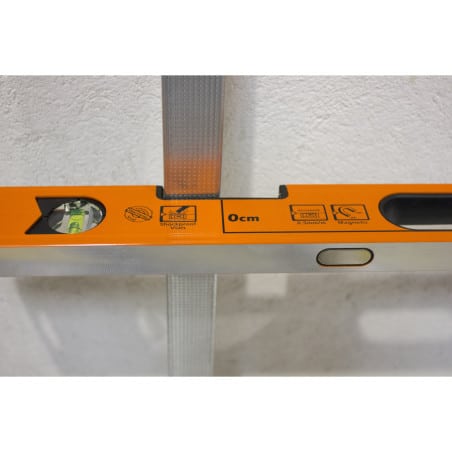 Niveau de plaquiste 90 cm spécial montants à encoches aimantées XL EDMA 175455