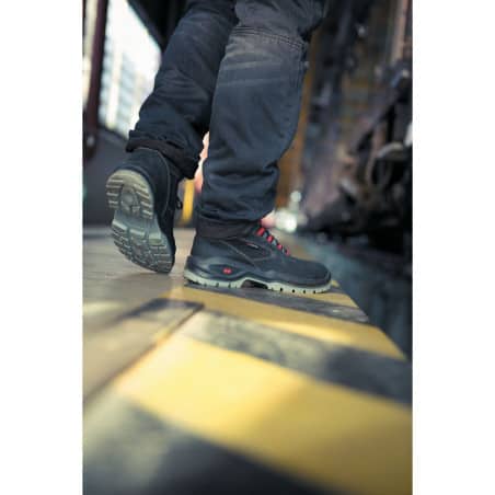 CHAUSSURE SUXXEED S3 SRC