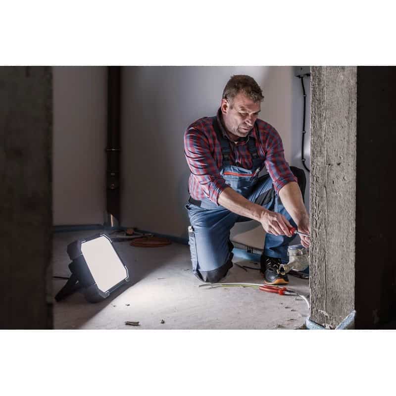 Projecteur de chantier portable LED DINORA 5050 BRENNENSTUHL 1171580001
