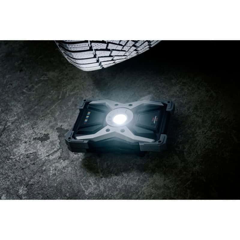 PROJECTEUR LED PORTABLE RECHARGEABLE A VARIATEUR DE LUMINOSITE