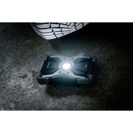 PROJECTEUR LED PORTABLE RECHARGEABLE A VARIATEUR DE LUMINOSITE