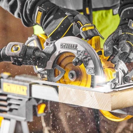Scie circulaire XR 18V 190 mm Advantage DEWALT DCS573NT-XJ