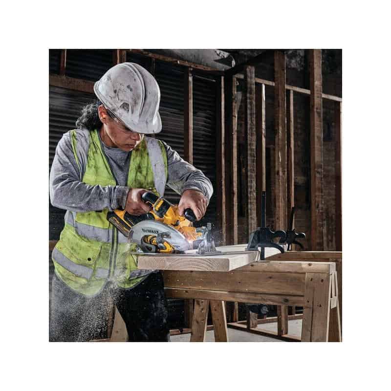 Scie circulaire XR 18V 190 mm Advantage DEWALT DCS573NT-XJ